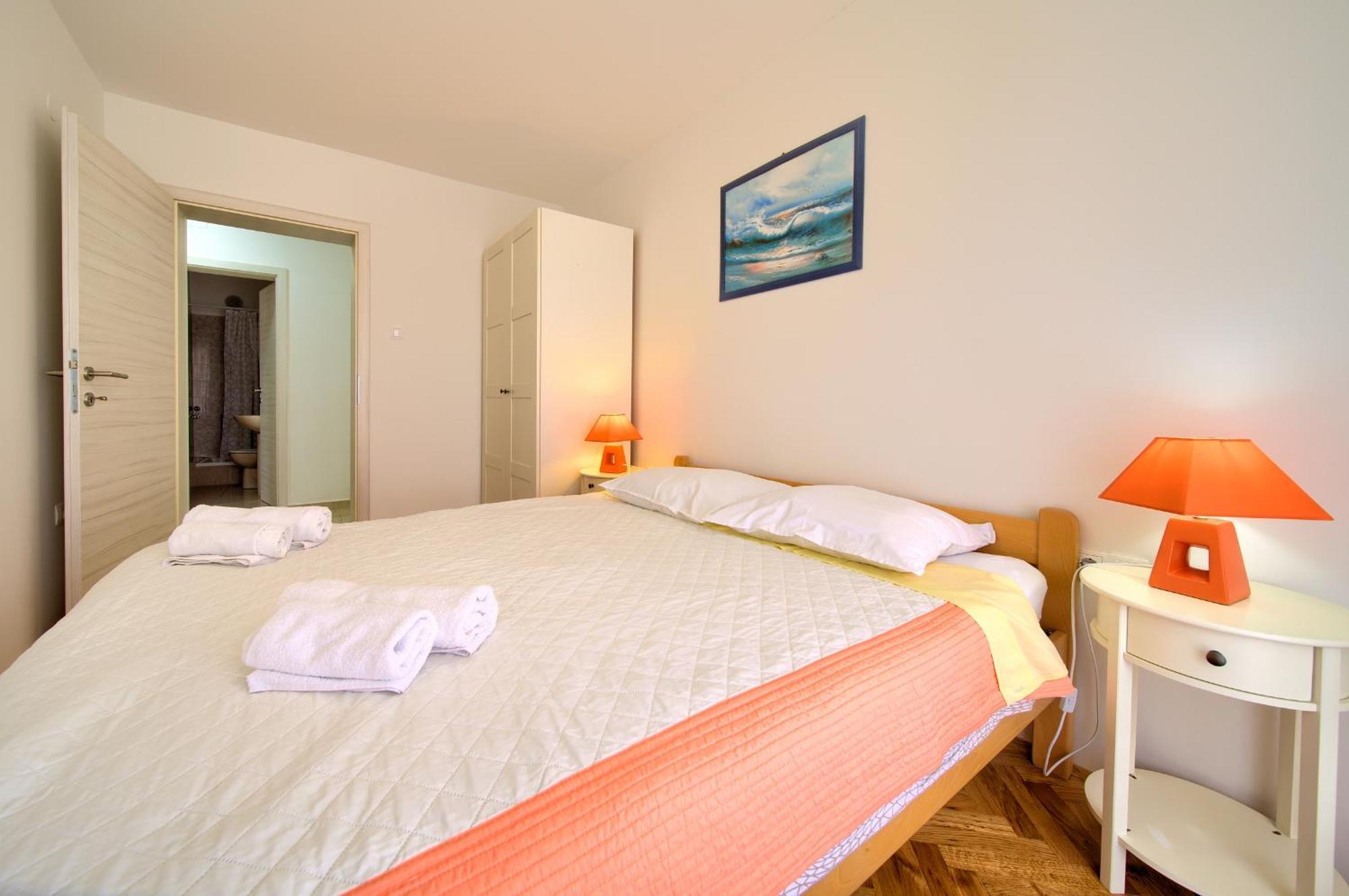 Apartments Rose Krk Town Esterno foto